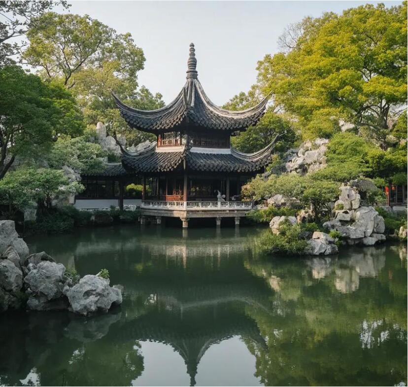 衢州柯城半雪餐饮有限公司